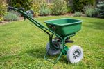 Scotts Turf Builder EdgeGuard DLX broadcast spreader